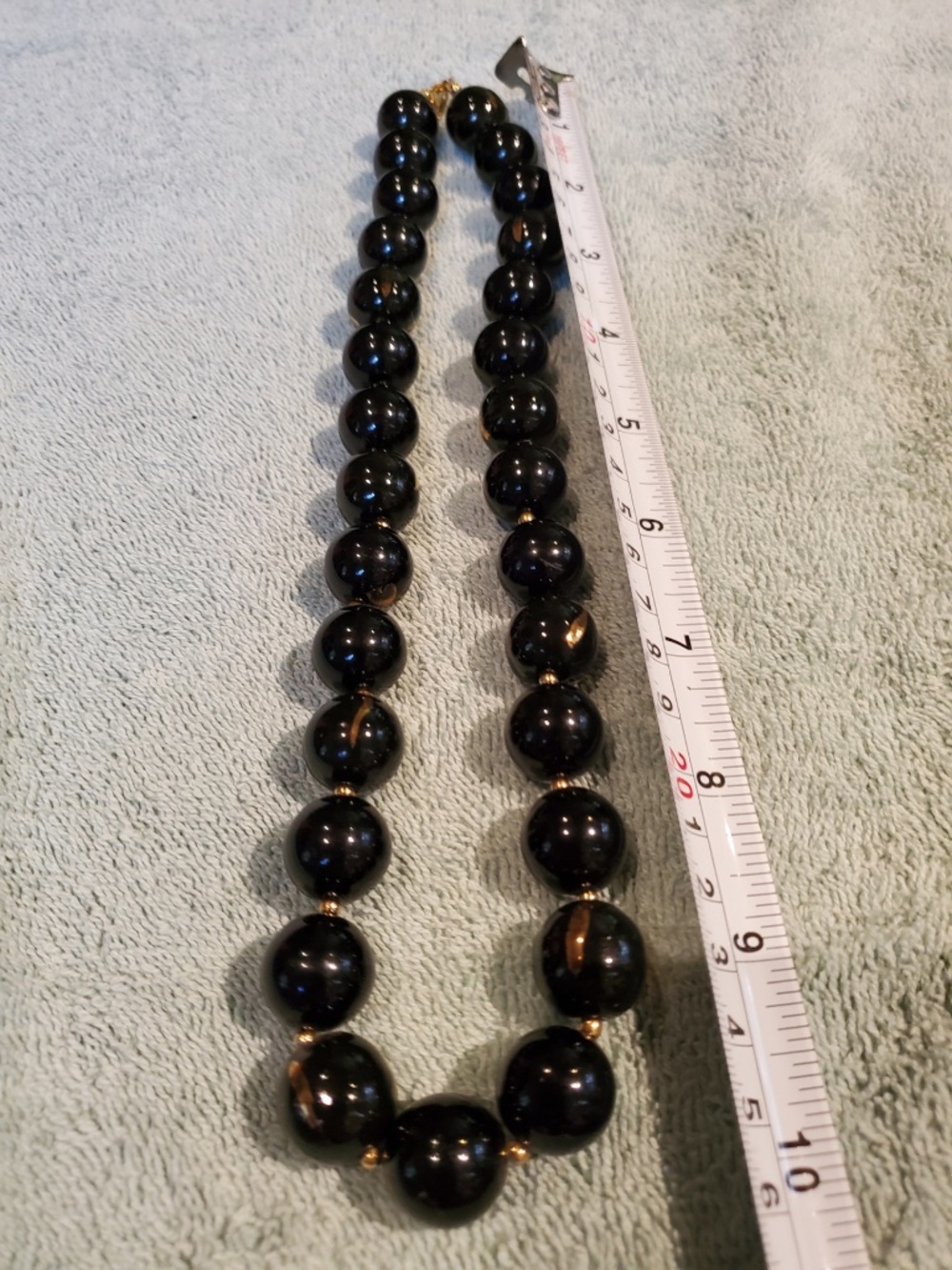 Women's necklace